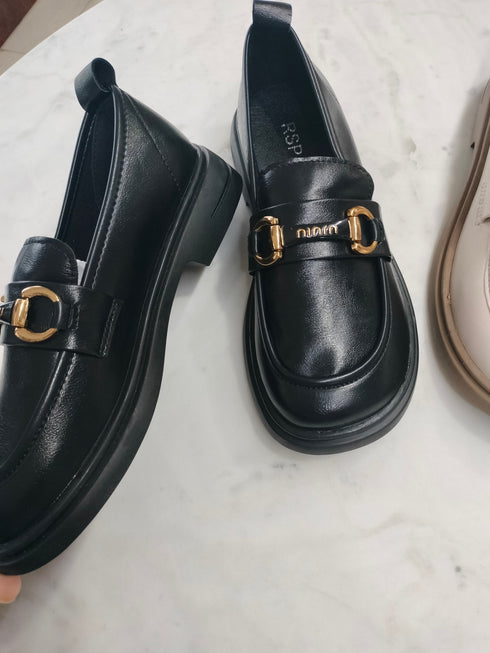 Women Casual Metal Decor Loafers Shoes